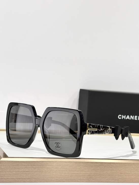 Picture of Chanel Sunglasses _SKUfw77837689fw